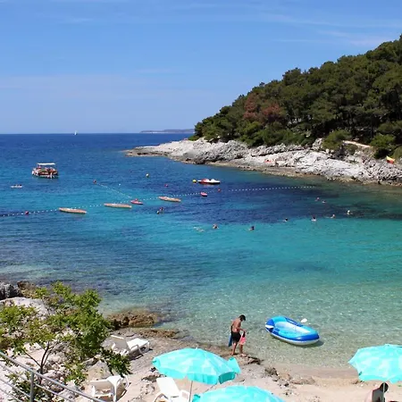 Apartment With A Parking Space Mali Losinj